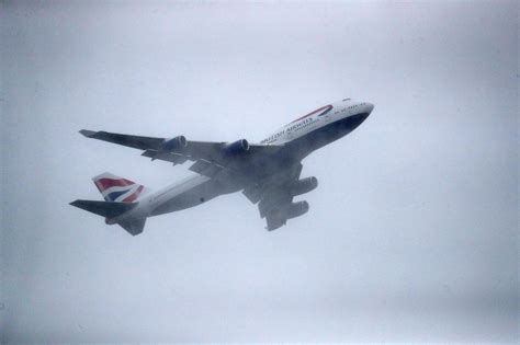 BA's last two Heathrow-based Boeing 747 planes take off for final ...