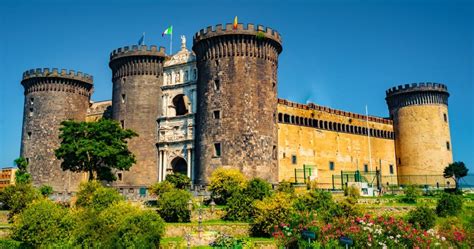 10 Top Attractions & Activities To Experience In Italy's South