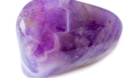 What Crystals To Use If You're Healing Your Third Eye Chakra