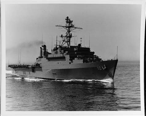 USN 1142879 USS JUNEAU (LPD-10)