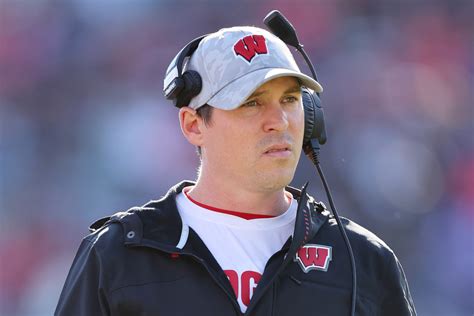 Former Wisconsin Coach Jim Leonhard Hired By Big Ten Rival - The Spun