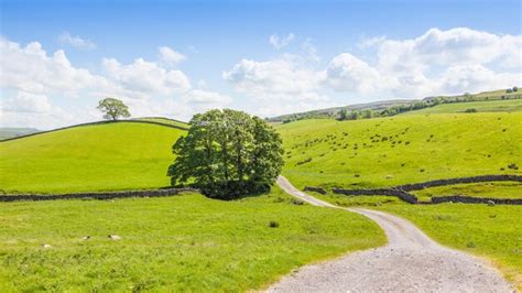 Premium Photo | Yorkshire dales panoramic landscape