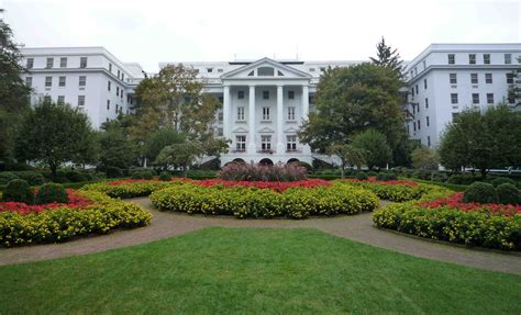 Charitybuzz: 2-Night Getaway for 8 at the Greenbrier Resort and Spa in... - Lot 505407