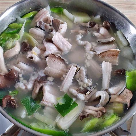 HOW TO COOK KOREAN SEA EEL SOUP - THE MOON WORLD