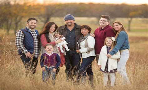 Toby Keith Family: Wife, Children, Parents, Siblings - Kingaziz.com