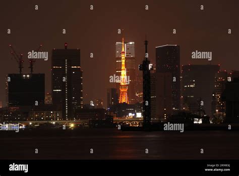 Night view of Tokyo Tower and Tokyo Bay, Japan Stock Photo - Alamy