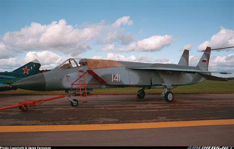 Yakovlev Yak-141 (Yak-41) - Russia - Navy | Aviation Photo #0826899 | Airliners.net