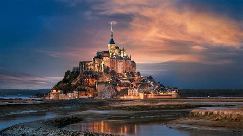 Mont Saint-Michel Castle at night wallpaper - backiee