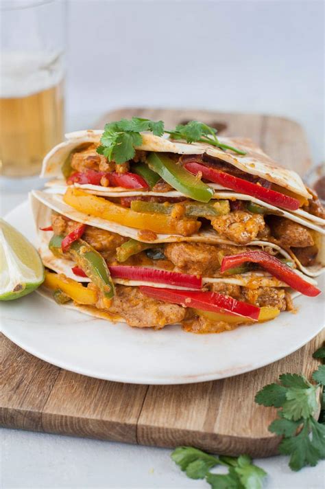 Chicken Fajita Quesadillas - Everyday Delicious