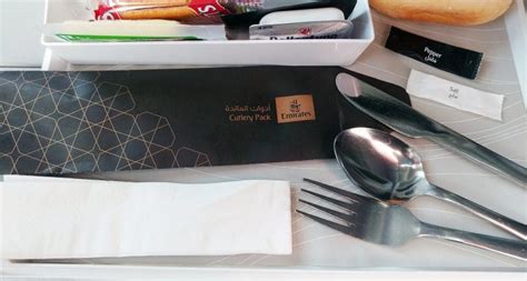 Emirates meals information for passengers