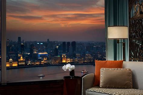 Ritz-Carlton Shanghai Pudong - Shanghai Luxury Hotels - OOHMYGUIDE