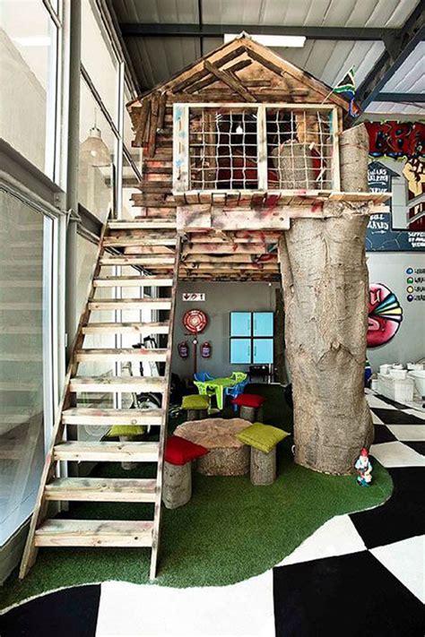 diy-nature-tree-house-in-kids-room