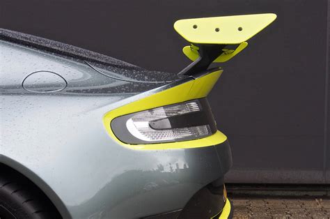 2017 Aston Martin Vantage GT8 rear wing side view - Automobile