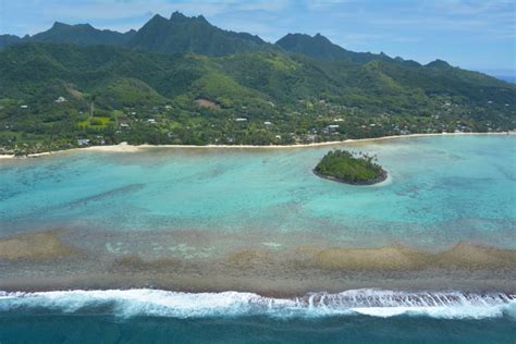 Cook Islands: tourists' return strains Muri Lagoon | RNZ News