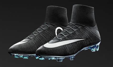 Footy News: NIKE MERCURIAL SUPERFLY CRISTIANO RONALDO GALA BOOT RELEASED