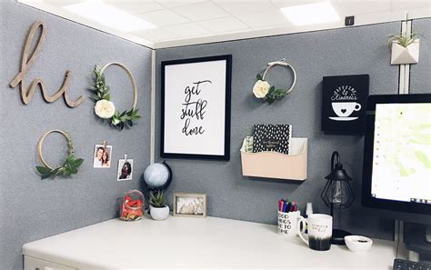 Cubicle Chic: Inspirational Office Decor Ideas