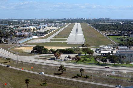 Boca Raton Airport - Wikipedia