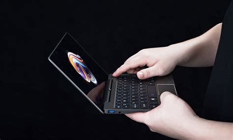 GPD P2 Max Is No Bigger Than An iPad mini 4, Staking Claim As The ...