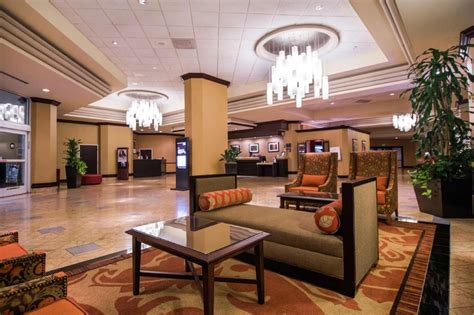 DoubleTree by Hilton Modesto Hotel (Modesto (CA)) - Deals, Photos & Reviews