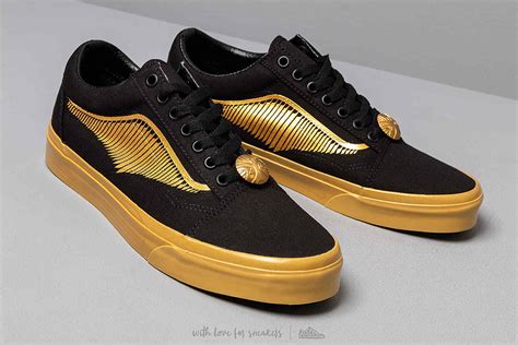 Vans Old Skool Harry Potter Golden Snitch Adults Men's Classic Skate Shoes Size 8 - Walmart.com