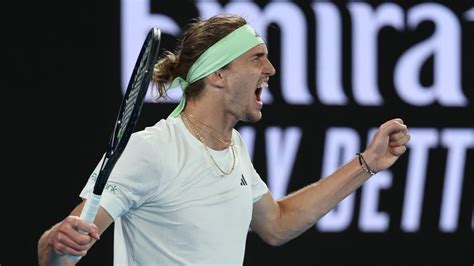 Alexander Zverev Thrashes Carlos Alcaraz, Sets Up Australian Open Semi ...