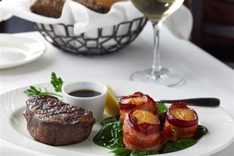 The Palm - Boston: Boston Restaurants Review - 10Best Experts and ...