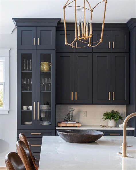 Leslie Brown on Instagram: “These cabinets and the amazing Midnight Blue color! It’s ...