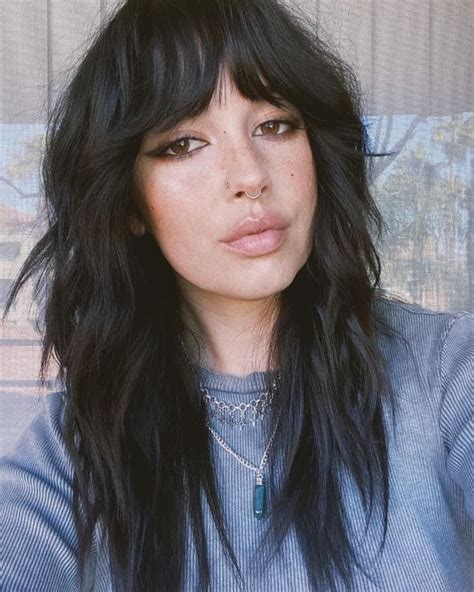 Latest Shag Haircut Trends to Try in 2021 Long Hair With Bangs, Big ...