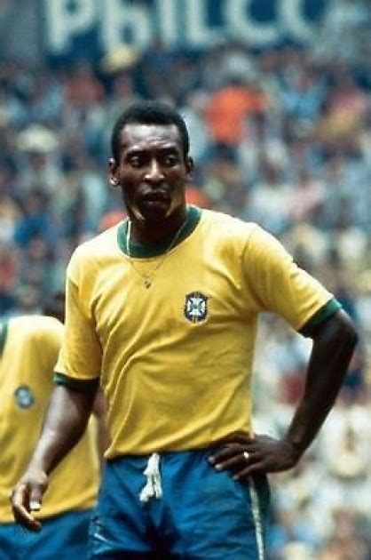 Pelé Brazil Signed Shirt - CharityStars