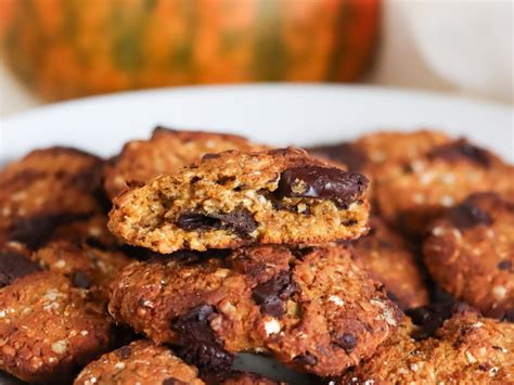 Healthy vegan fall cookies