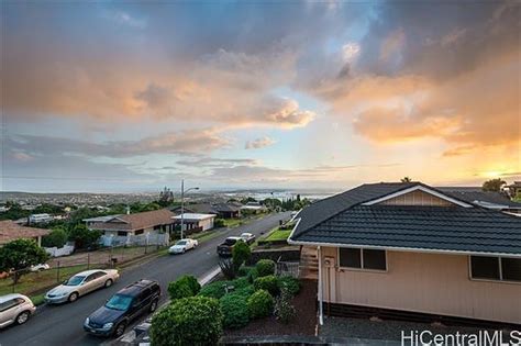 Aiea Heights Home, Aiea 96701 - Single Family for SOLD