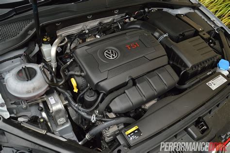 2014 Volkswagen Golf GTI Mk7 review (video) – PerformanceDrive