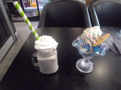 Bubblelicious Ice Cream And Oreo Milkshake by FFDP-Guy on DeviantArt