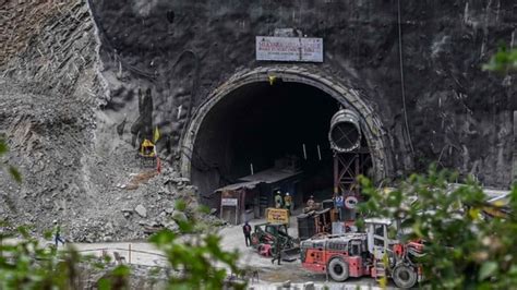 U'khand tunnel collapse highlights: Manual drilling begins, PM prays ...