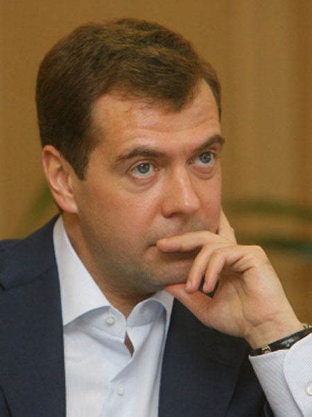 Dmitry Medvedev biography, age, career path, height, family 2023 ...