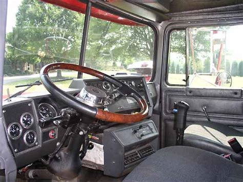 Red 2004 Mack RD Legend Dump Interior.jpg - BMT Member's Gallery ...