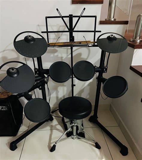 Yamaha drum set, Hobbies & Toys, Music & Media, Musical Instruments on ...