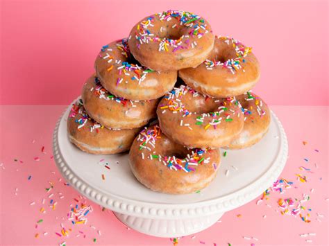 Krispy Kreme is selling a dozen doughnuts for just $1. Here's how to get some. | Markets Insider