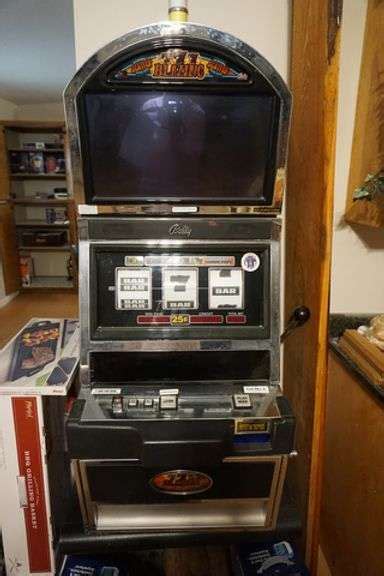 Blazing 777 Slot Machine - Bonnette Auctions