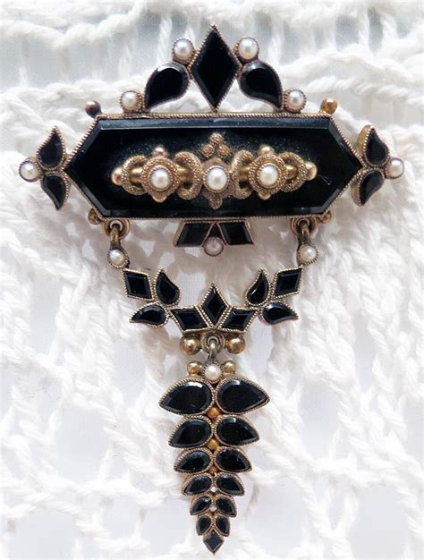 RARE VICTORIAN MOURNING BROOCH IN 10K GOLD, PEARL AND ONYX C-1870 ...