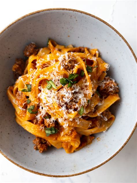 Creamy Fettuccine Bolognese - Bites of Beri