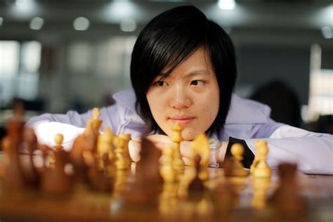 Former Women’s Chess Champion Close to Regaining Title - The New York Times