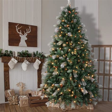 Amazon.com: OasisCraft Pre-lit Snowy Aspen Spruce Christmas Tree 6 Foot ...