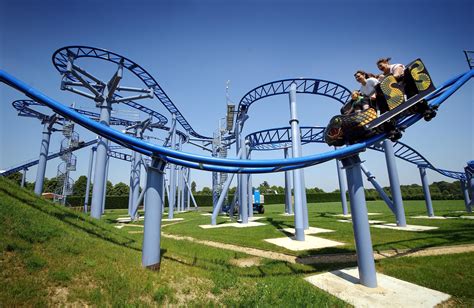 The Cobra Ride at Paultons Park - https://paultonspark.co.uk/attractions/rides/264/the-cobra ...