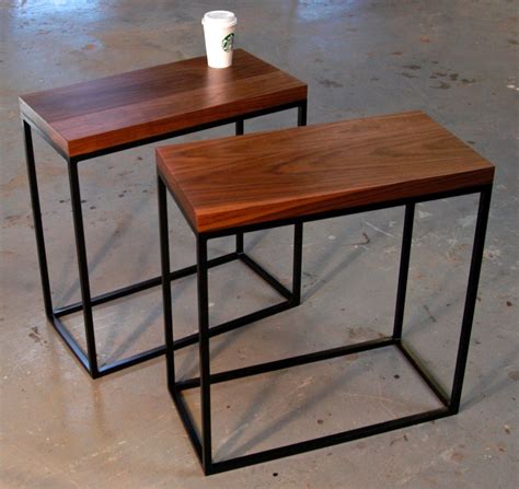 Skinny Side Table Appears to Save the Space without Lacking of Style – HomesFeed