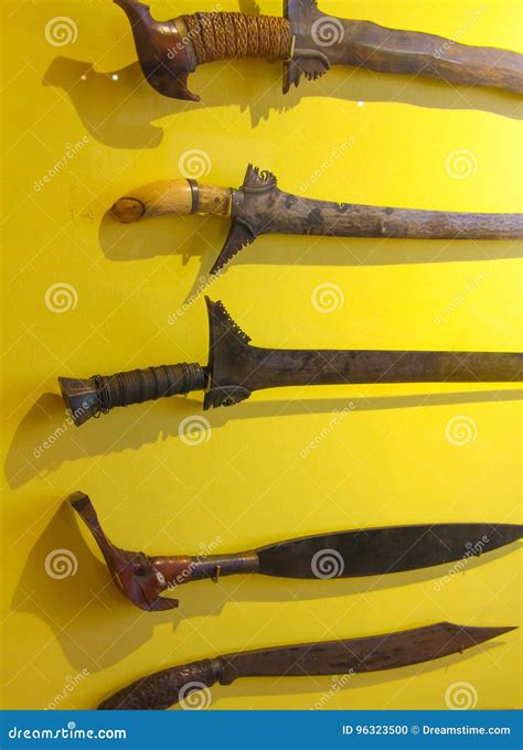 Swords editorial image. Image of weapon, museum, armor - 96323500