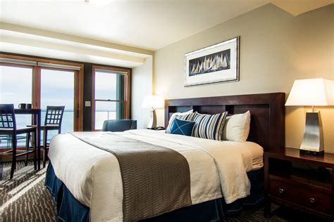 Lakeside Suite – Beacon Pointe | Duluth Lakeview Hotel on Lake Superior in Duluth, MN | Hotel ...