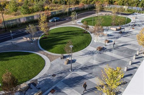 Public-plaza-and-coorporate-roof-garden-landscape-architecture ...