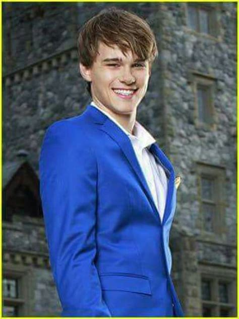 Ben (Descendants) | Disney Royalty Wikia | FANDOM powered by Wikia