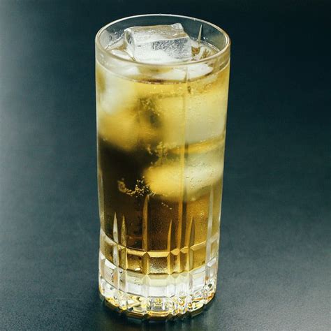 Ginger Ale Highball Cocktail Recipe